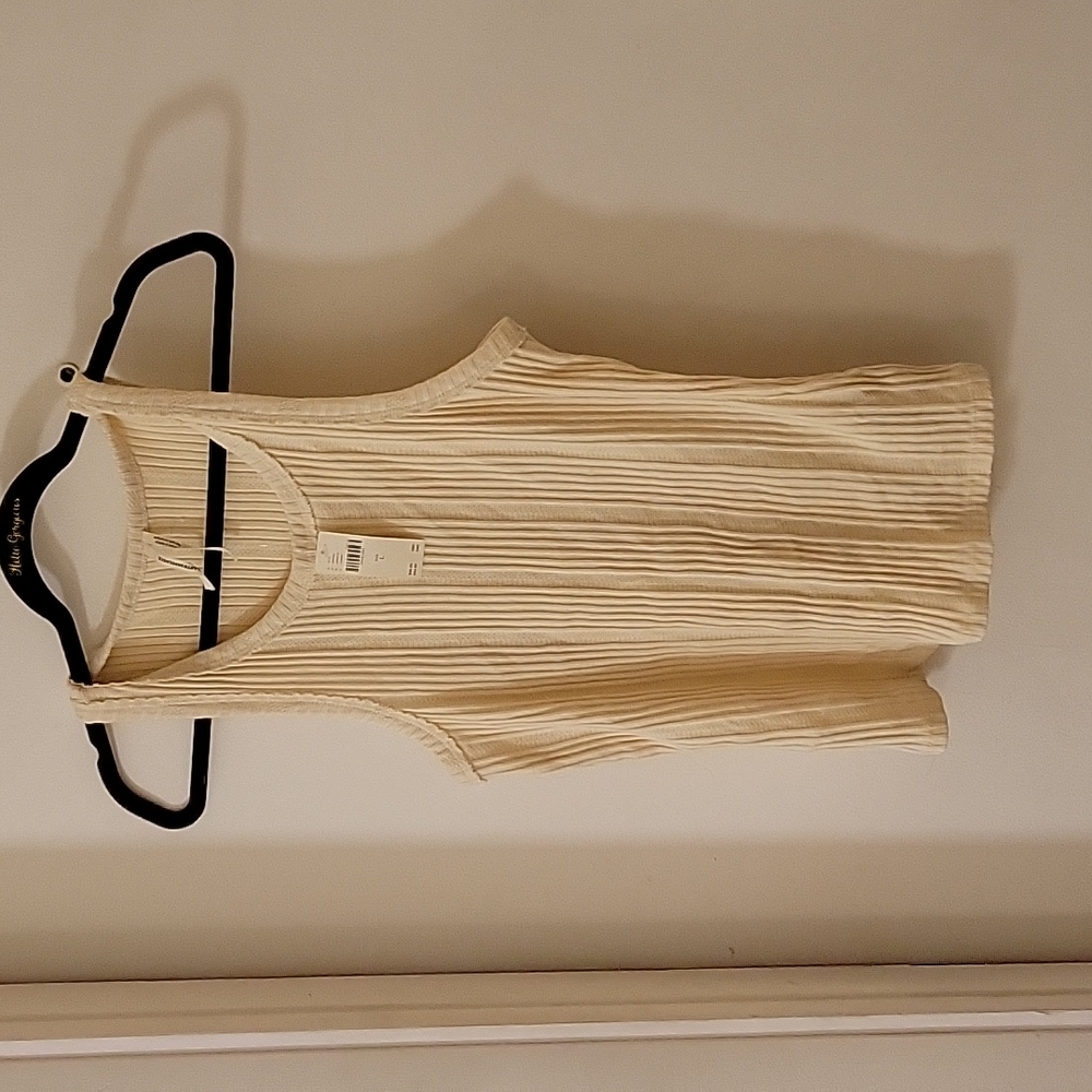 NWT- beige/cream anthropologie tank top